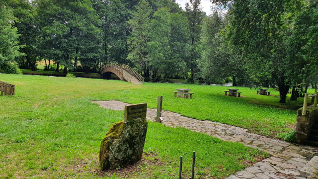 Plaia fluvial de Láncara. Area recreativa Manuel Fernández Arrojo